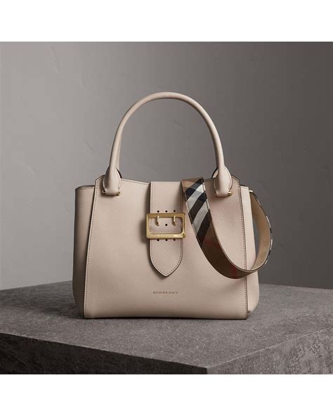 burberry the medium buckle tote in grainy leather limestone|The Medium Buckle Tote In Two.